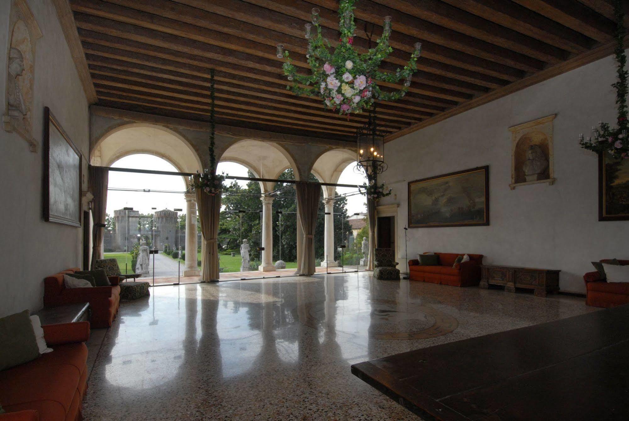 Pensjonat Castello Di Roncade Zewnętrze zdjęcie